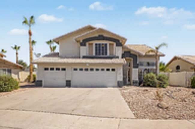 Building Photo - Newly Remodeled Home