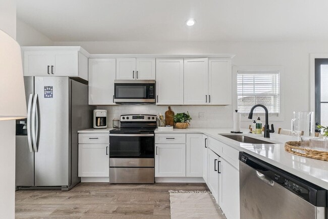 Photo - 211 Cicero St