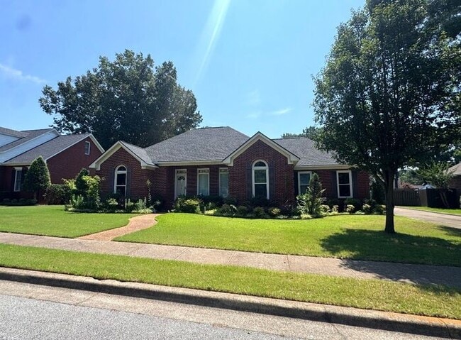 Building Photo - Beautiful home near Gate 7 of Redstone Arsenal