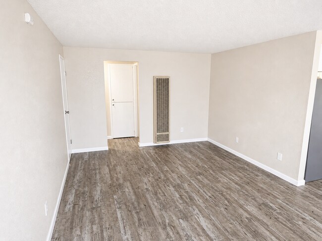 Photo - Mountain Vista Apartments
