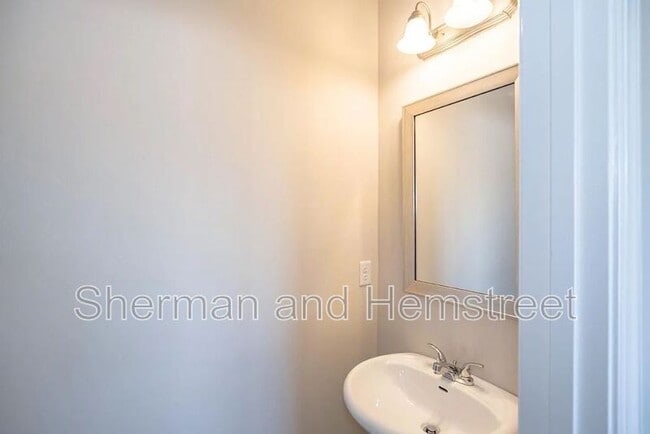 Photo - 302 Joiner Cir