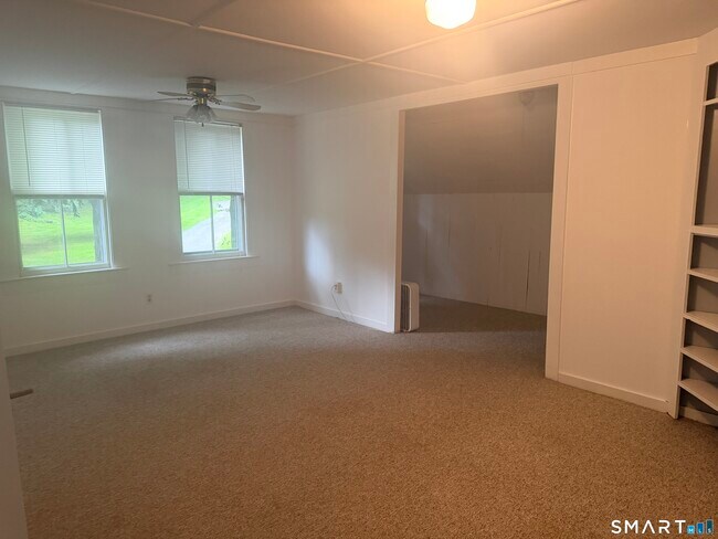 Photo - 856 Boston Post Rd