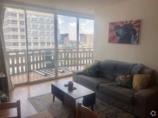 Building Photo - 2016 Main St Unit 1511 Rental