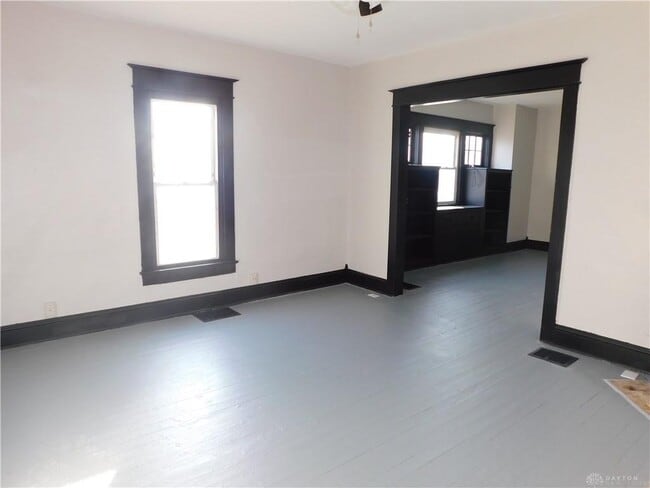 Photo - 611 W Columbia St