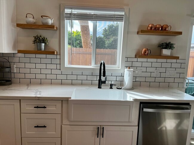 Photo - 719 Holly Ave Unit # 2