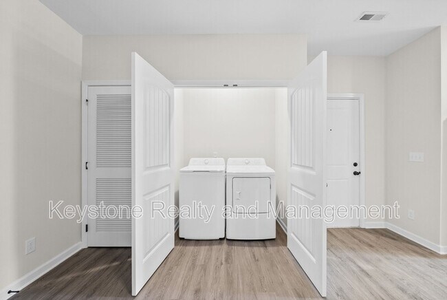 Photo - 15 D-112 Millswood Drive