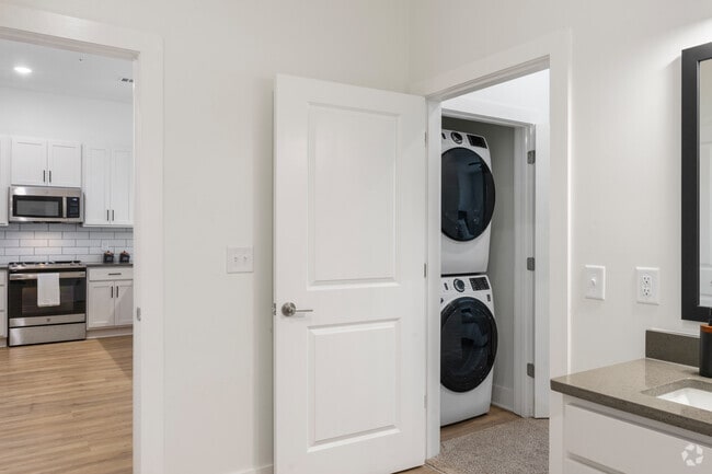 1 BD, 1 BA - 852 SF - Laundry Unit