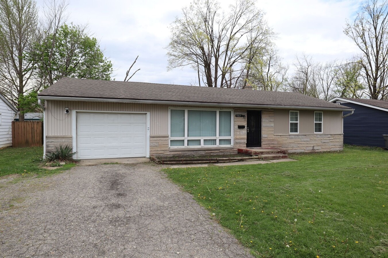 3 Bedroom Devington Rambler! - 3 Bedroom Devington Rambler!