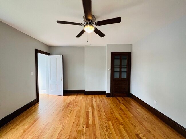 Photo - 21-23 Caledonia Ave