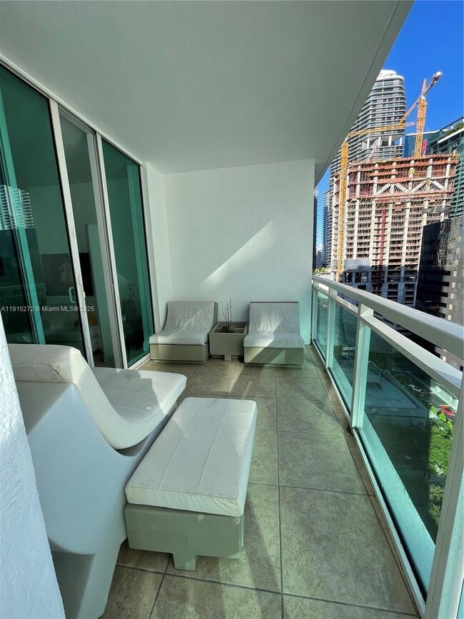 Building Photo - 951 Brickell Ave Unit 1700