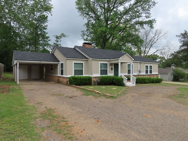 Photo - Charming 3 Bedroom, 2 Bath Home w/Den!