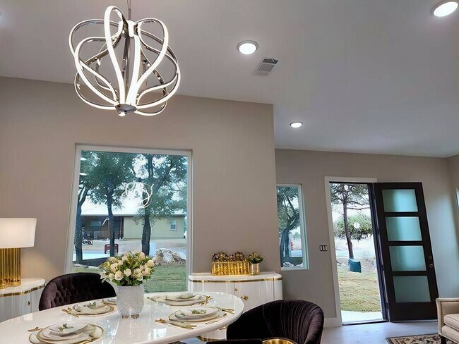 Photo - 301 Knights Row