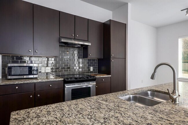 Photo - 1900 Barton Springs Rd Unidad 1045