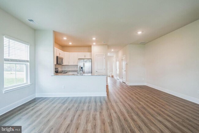 121 Nootka Wy