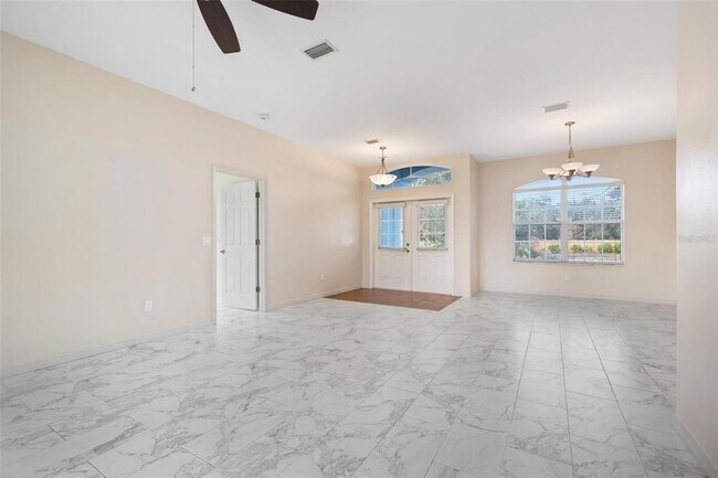 Photo - 2280 De Vore St