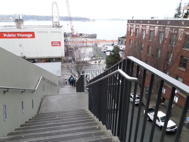 Photo - Adorable One Bedroom Seattle Condo in Unbeatable Location - Walk to Pike Place Market! Unidad 610