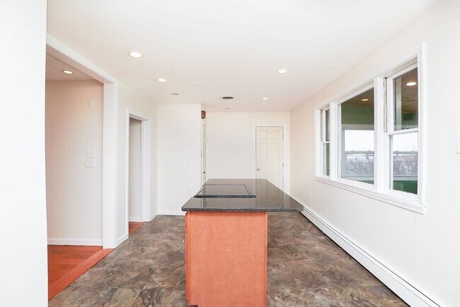 Photo - 175 Trenton St Unit 3