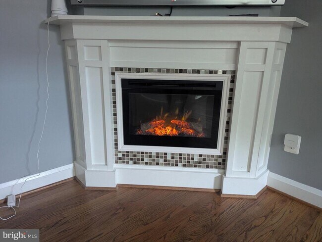 Photo - 1543 Cottage Ln