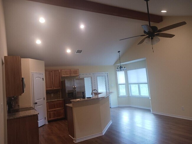 Photo - 5404 Lake View Dr