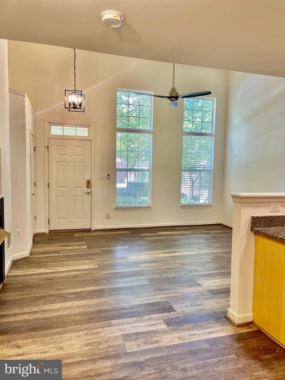 Photo - 1883 Crescent Park Dr