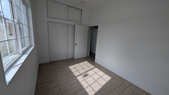 Photo - 20744 Elaine Ave