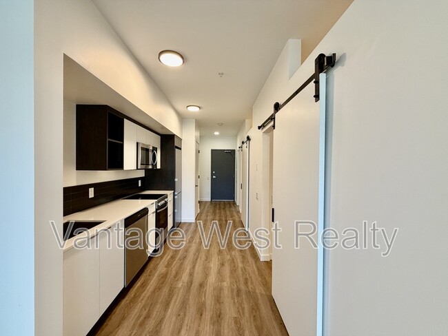 615 Rutland Rd N Unit 101