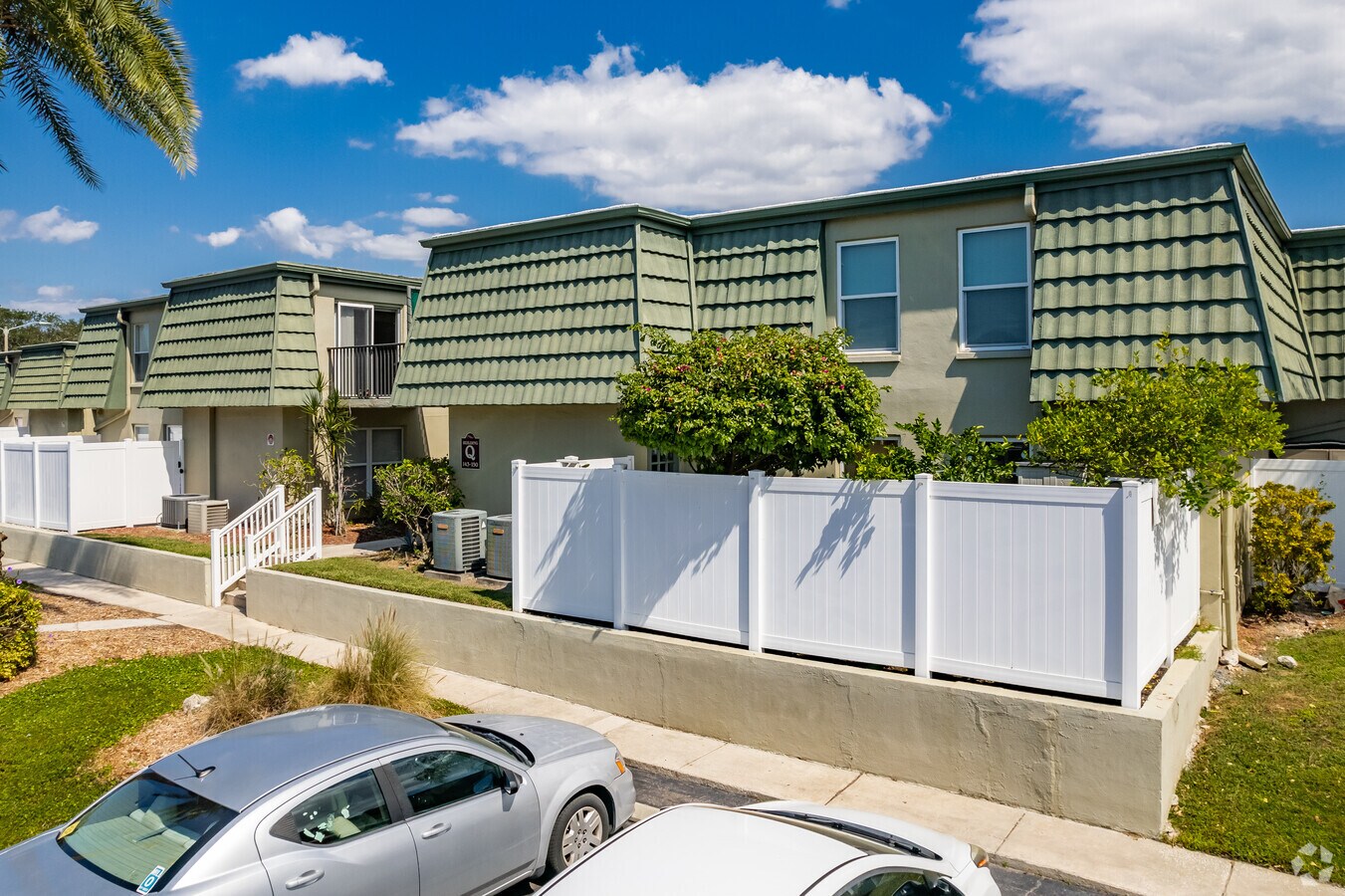 1799 N Highland Ave Clearwater, FL - Fountain Square