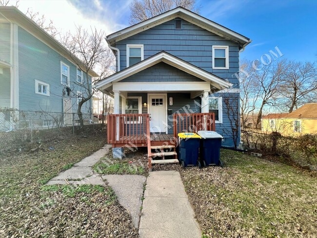 Photo - MOVE IN SPECIAL!! Updated 4 Bed 3 Bath Home in KCMO-Available NOW!! MOVE IN SPECIAL $200 OFF 2nd ...