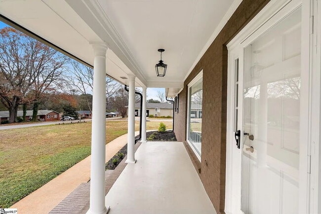 Photo - 300 Woodlake Rd