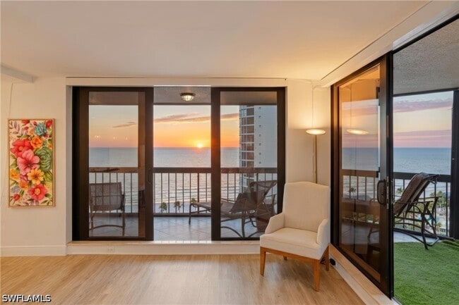 Building Photo - 4551 Gulf Shore Blvd N Unit 1500