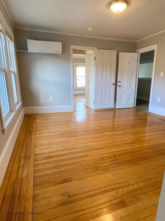 Photo - 104 W Emerson St