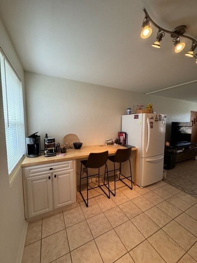 Photo - 60 River Dr