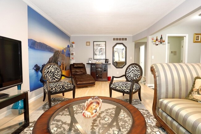 Photo - 1616 Washtenaw Ave