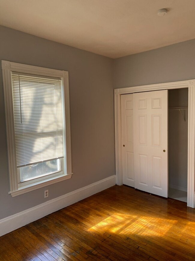 22 Downer Ave Unit 2