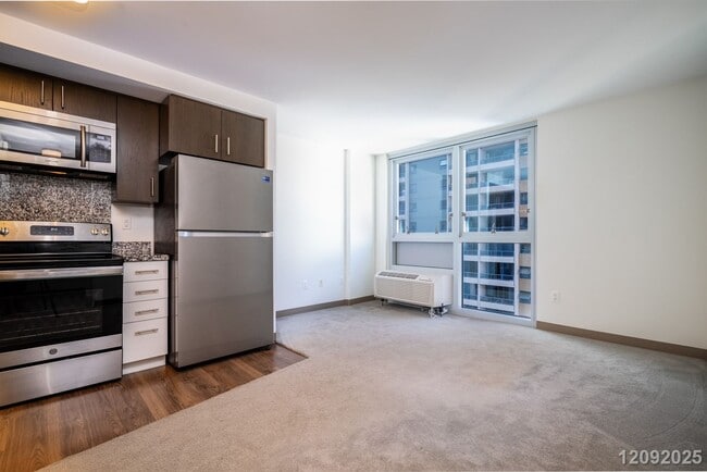 Photo - Ke Kilohana –$2700 Modern 1 Bed / 1 Bath Condo with Parking in Ward Village Unit 1602