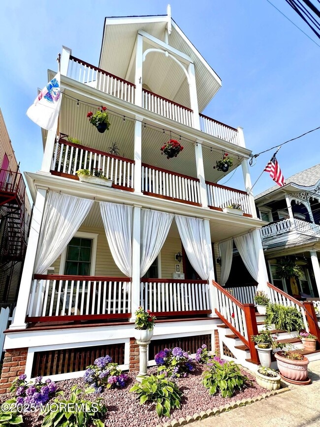 Photo - 34 Embury Ave