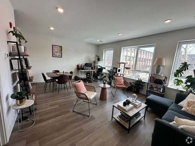 Building Photo - 957 Dorchester Ave Unit #2 Rental
