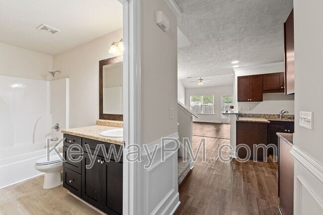 Photo - 801 Trailside Ct