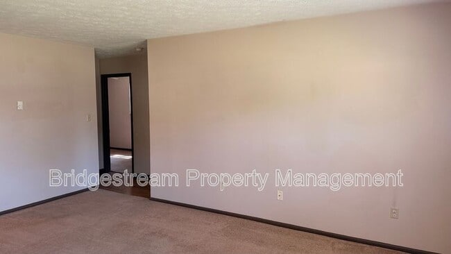 Photo - 40 Candlewood Ct
