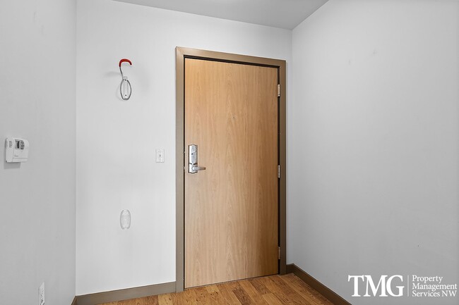 Photo - Corbett Heights Apartments
