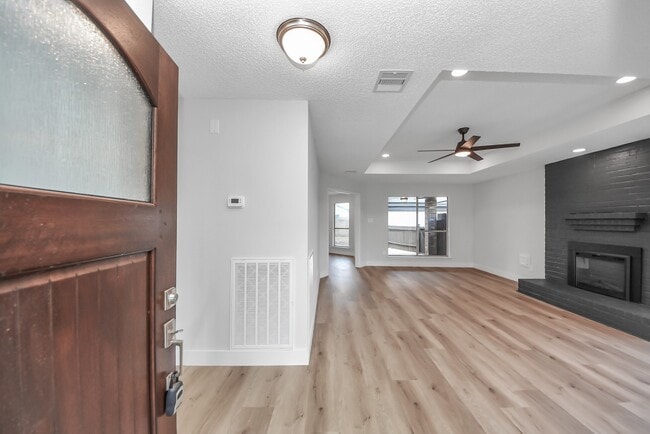 Photo - 1114 N Nottingham