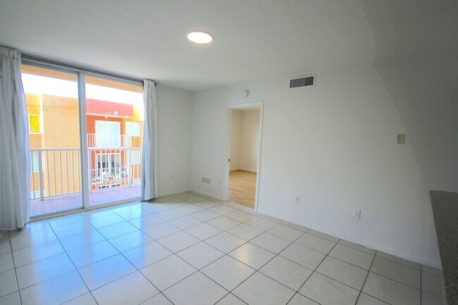 Photo - Modern 1-Bedroom 1-Bathroom with a den, centrally located in Miami