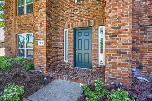 3217 Orchid Dr