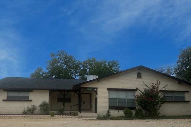 Photo - 101 Pine View Dr House