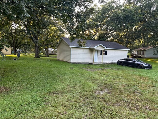 63 Lee Rd 2150