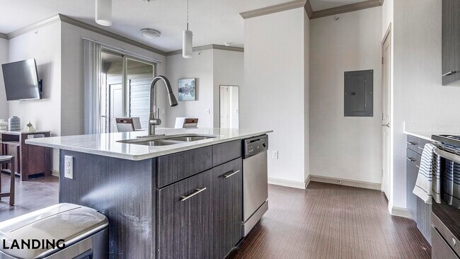 Photo - 7602 Luskey Blvd Unidad 3203