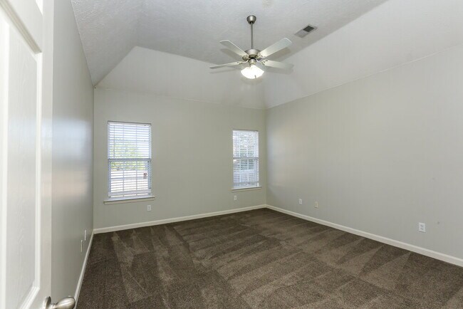 Photo - 4140 Amherst Dr