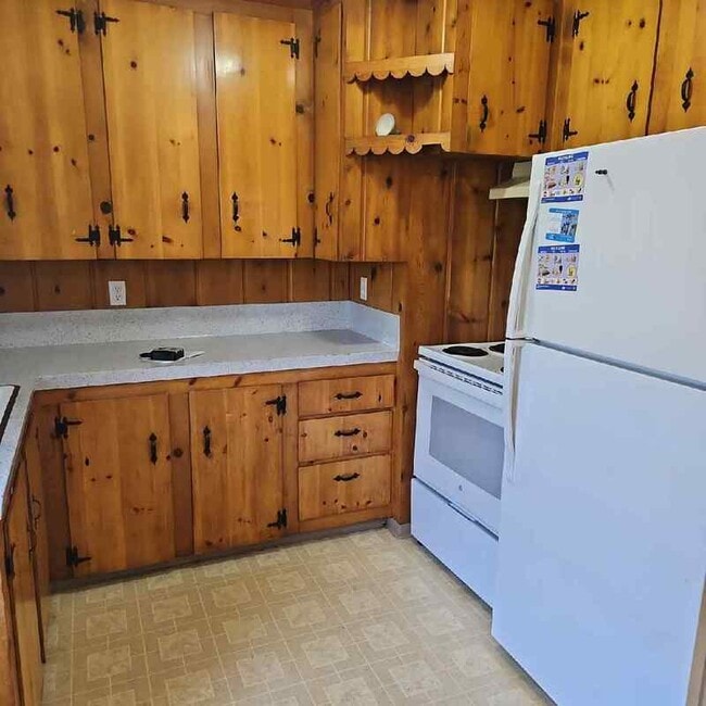 Photo - 626 NE Anderson St