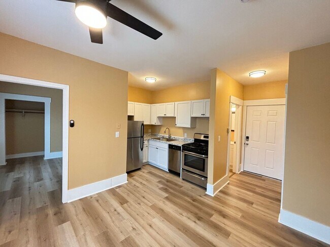 Photo - 46 Glass St Unit 2