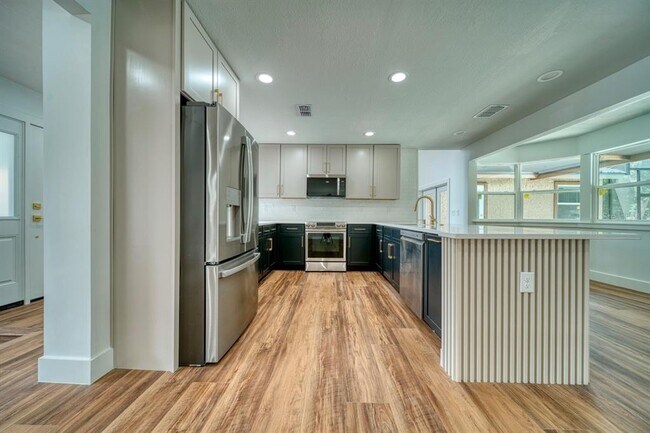 Photo - 1542 Sugarwood Cir